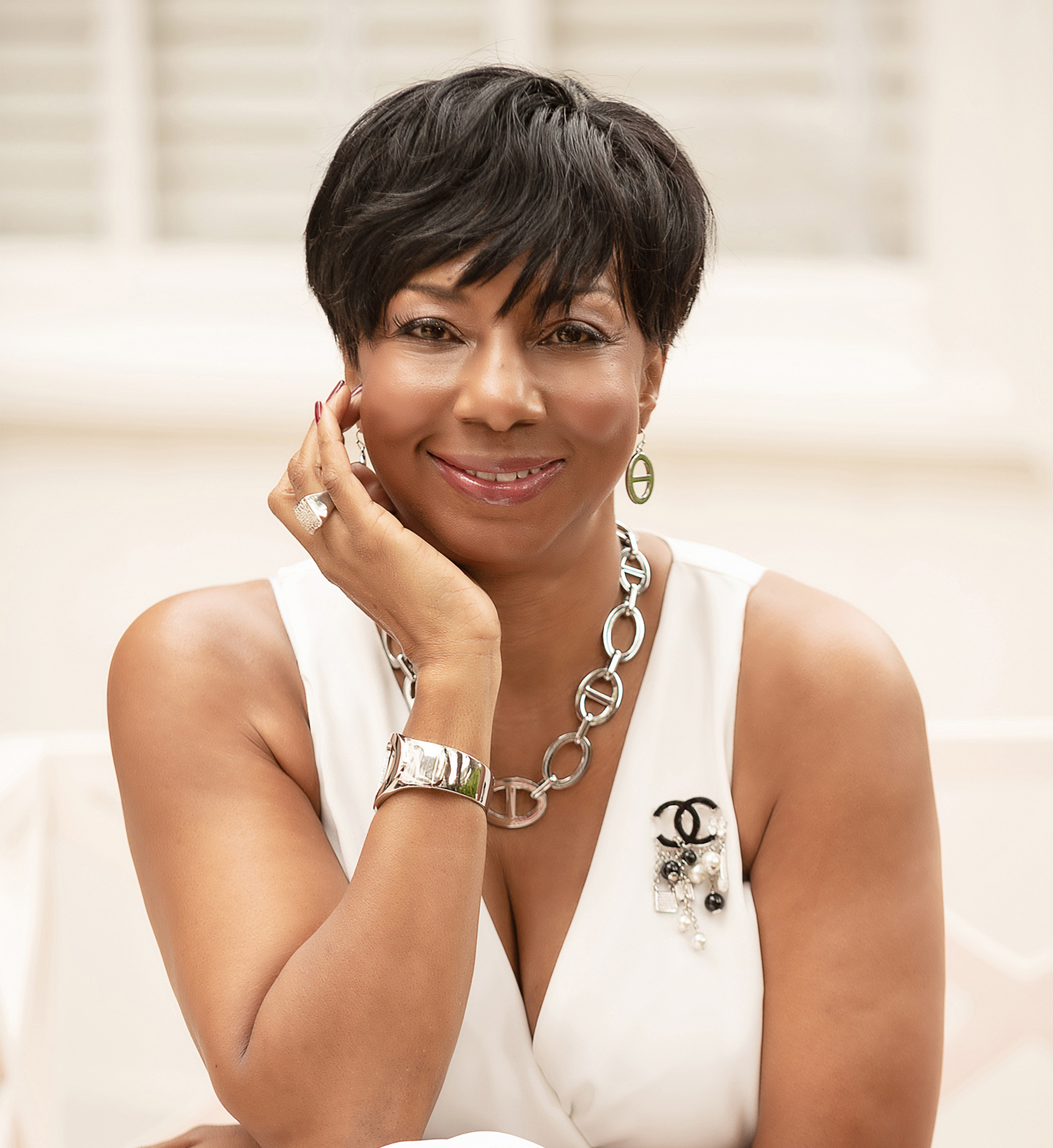 Writer: Angela Dingle