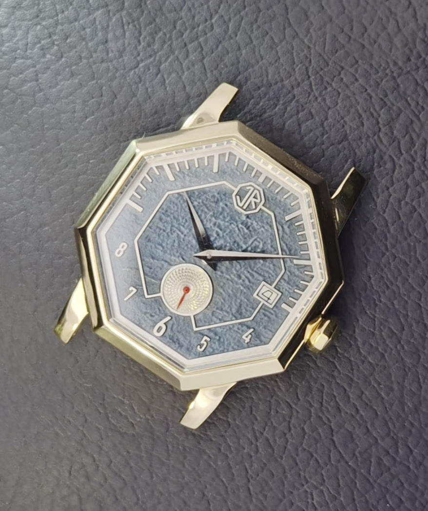 Thumbnail: 838 Octavo Quartz Watch - 18ct Yellow Gold with Blue Slate Dial - video