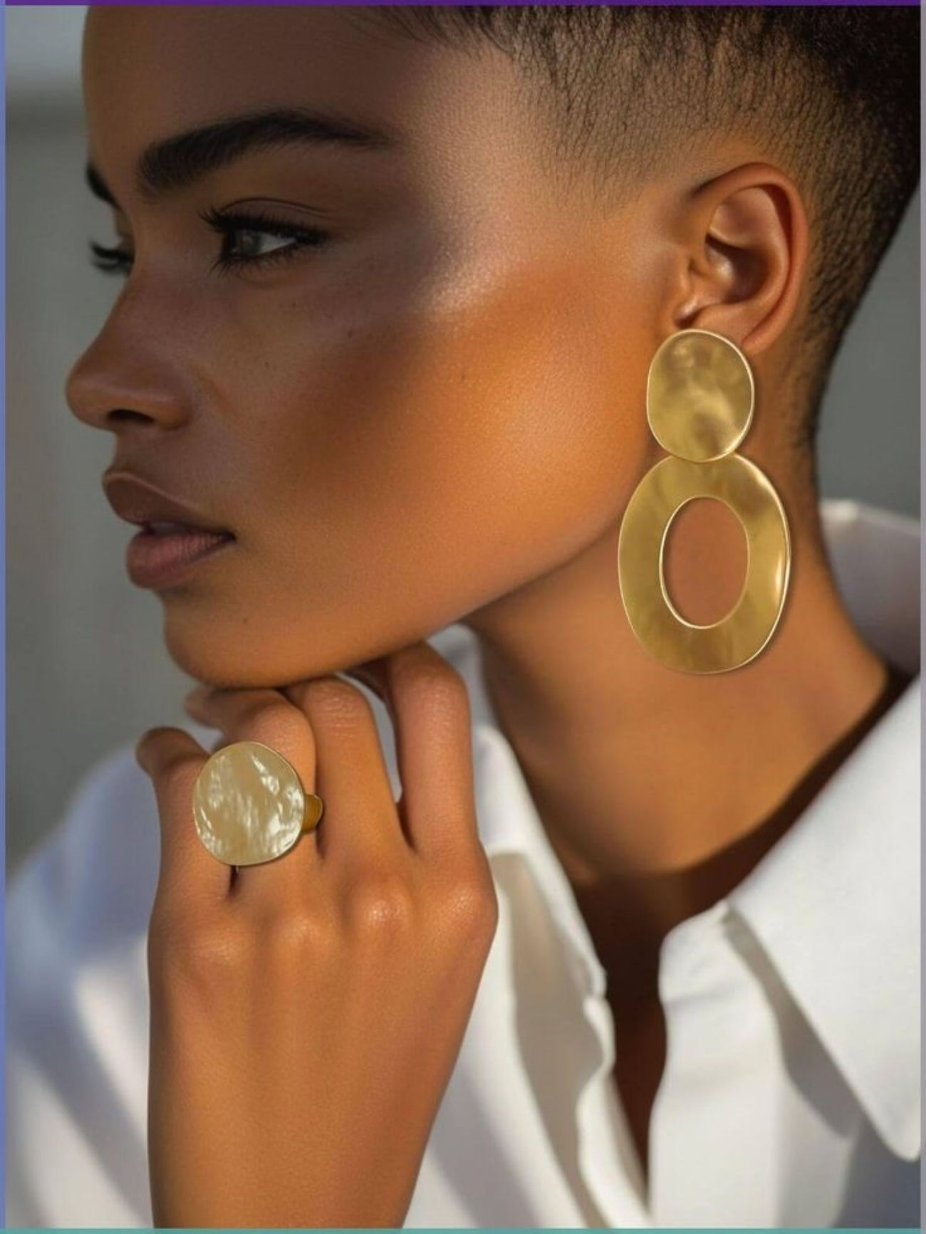 grote gouden oorbellen mat ovaal van world's finest modelfoto