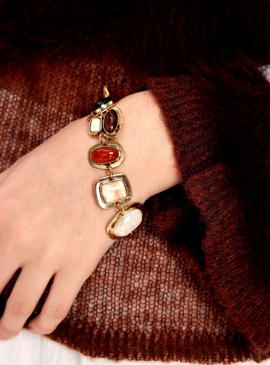 Thumbnail: Christy  | chunky chain armband met stenen