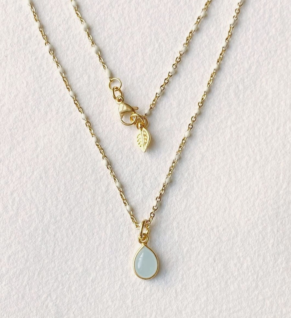 Thumbnail: Edelsteen geboortesteen ketting goud met lichtblauw Chalcedoon hanger van world's finest bovenaanzicht