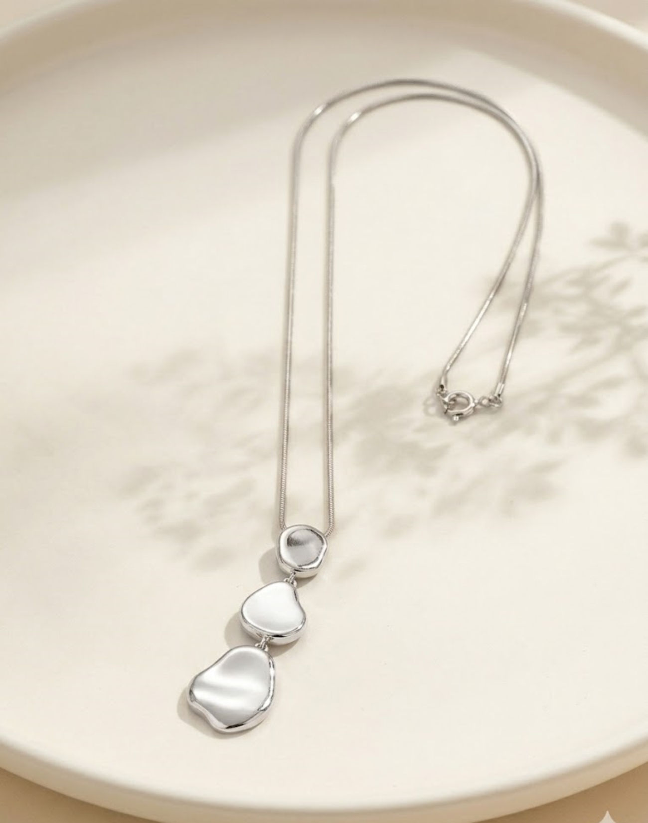 lange ketting zilver met stoere hanger van world's finest bovenaanzicht