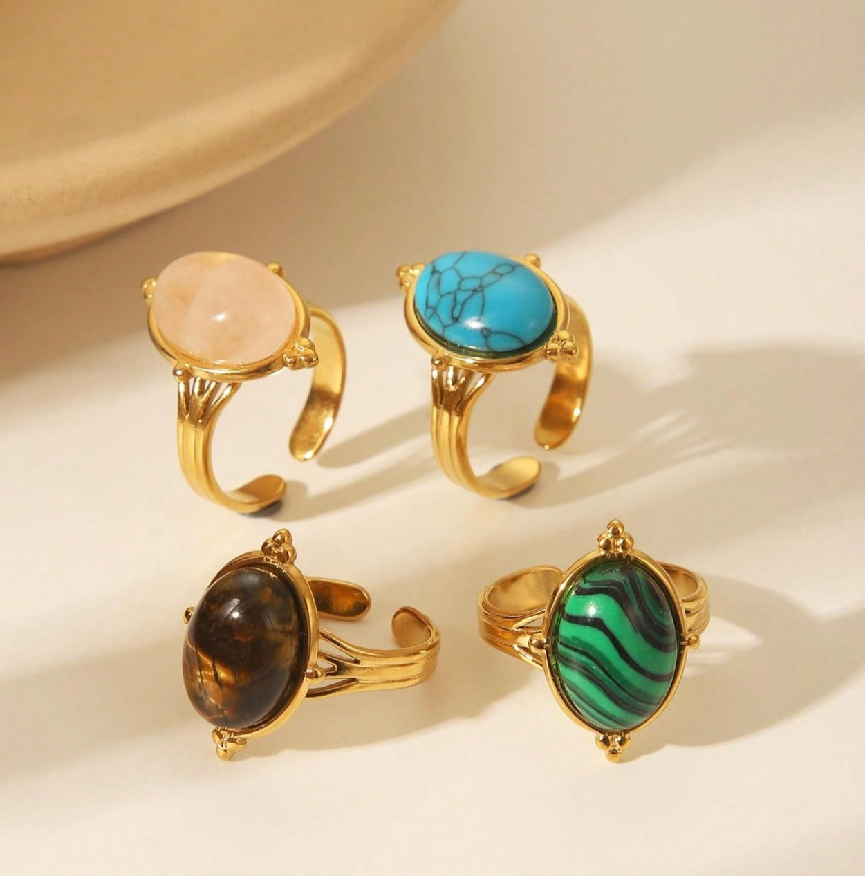 Muze | statement  ring met ovale steen goud