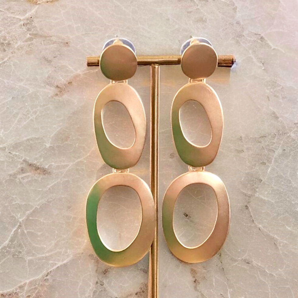 lange mat gouden geschakelde oorbellen van world's finest vooraanzicht 1 vooraanzicht 2