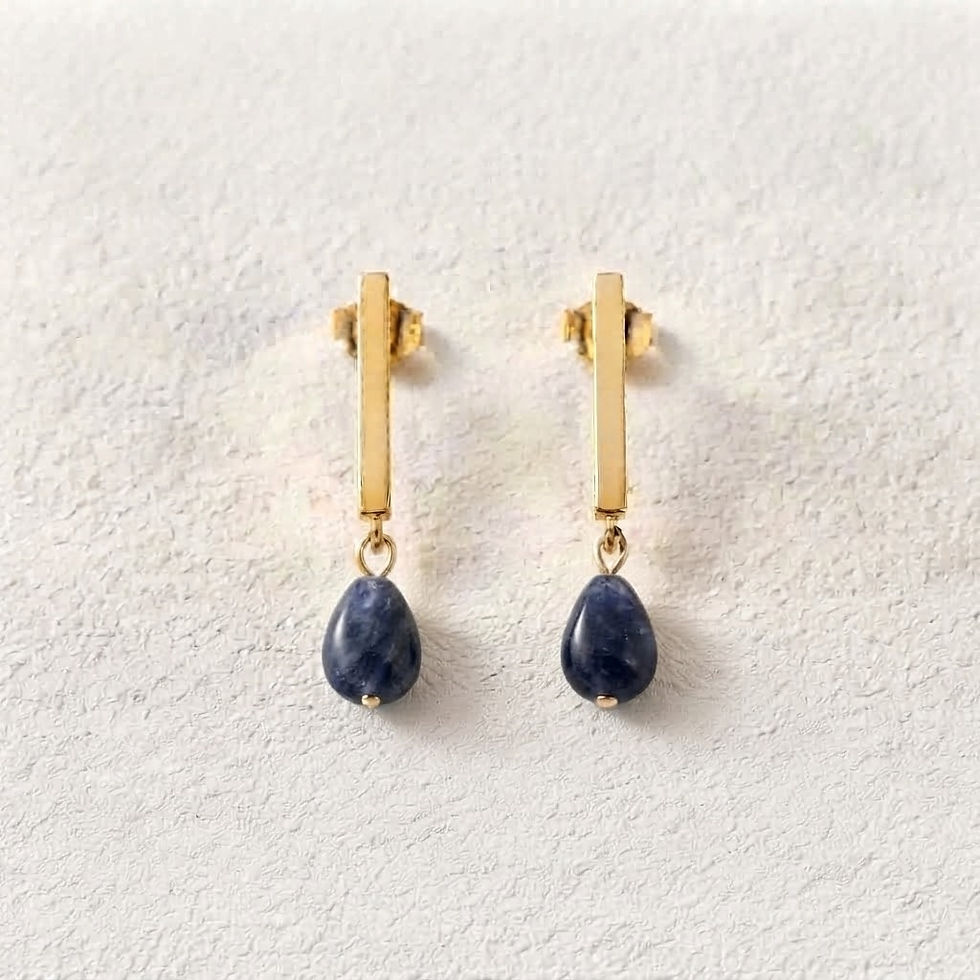 oorbellen goud met donkerblauw Sodaliet steentjes van world's finest vooraanzicht
