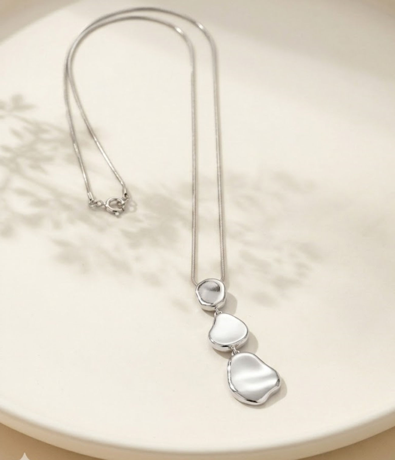 lange ketting zilver met stoere hanger van world's finest bovenaanzicht