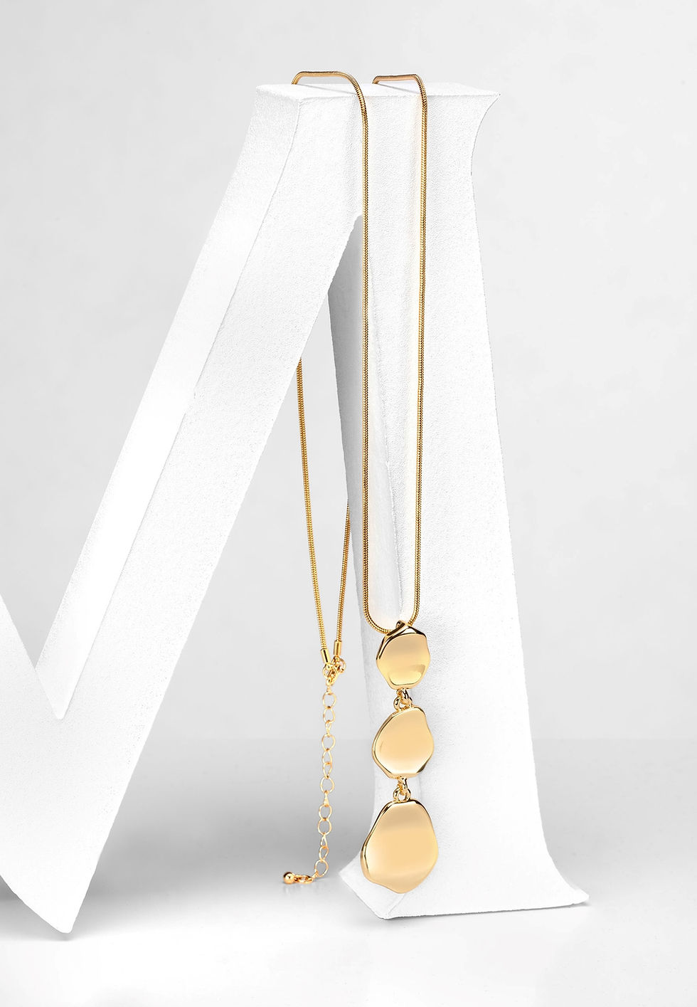 lange ketting goud met stoere hanger van world's finest vooraanzicht