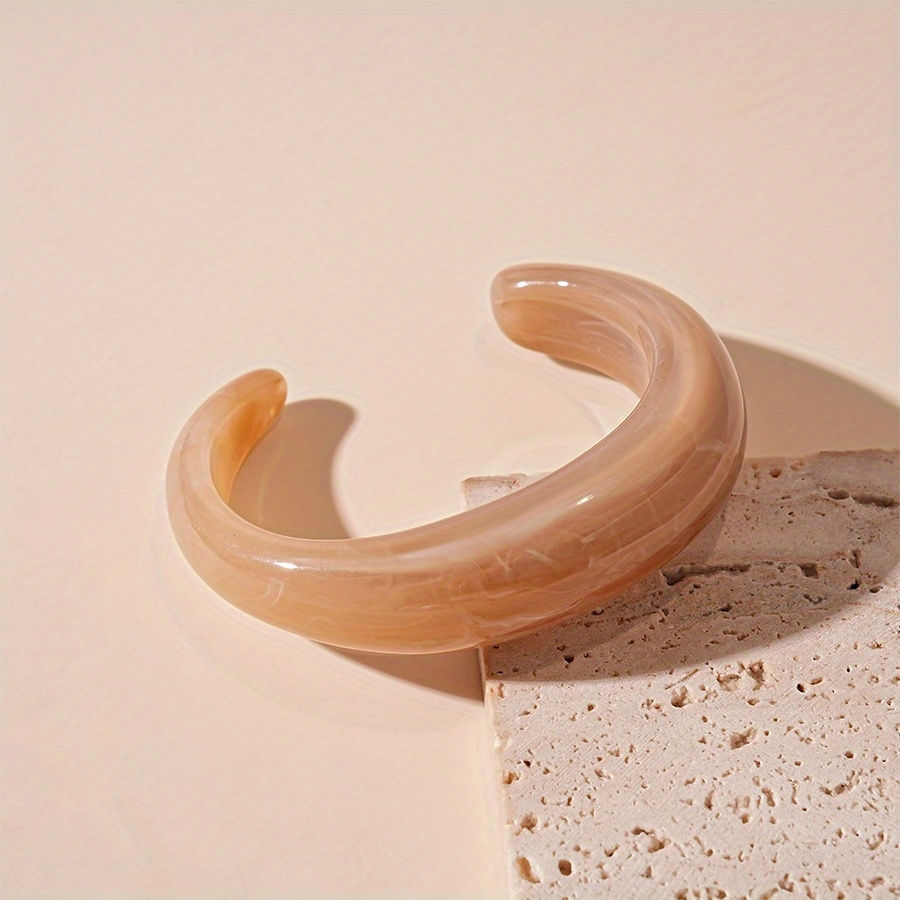 brede armband voor vrouwen in donker beige kleur van world's finest vooraanzicht.