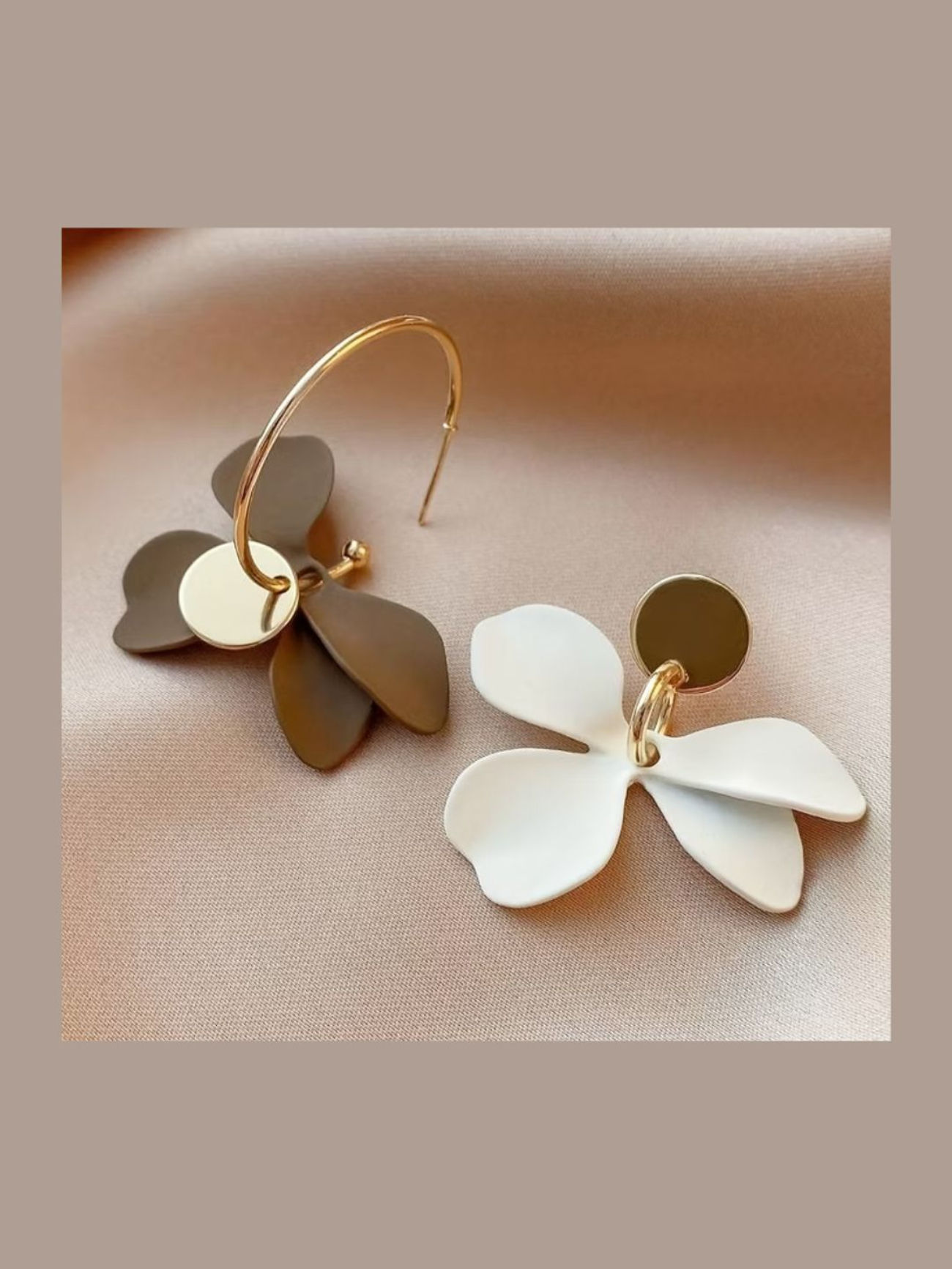 asymmetrische-oorbellen-worlds-finest-bovenaanzicht