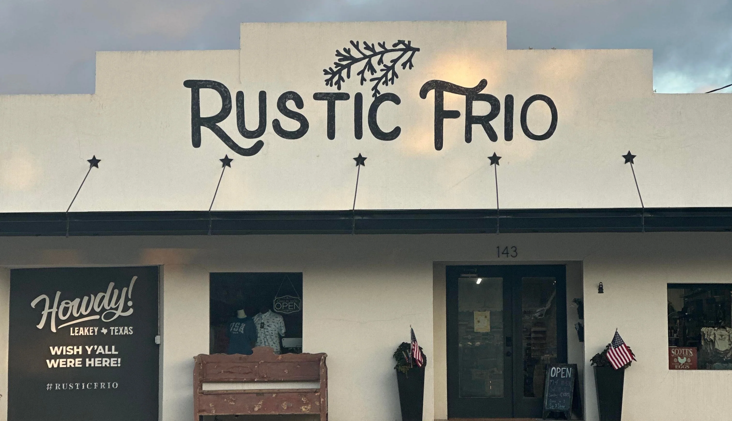 Rustic Frio Boutique, Leakey