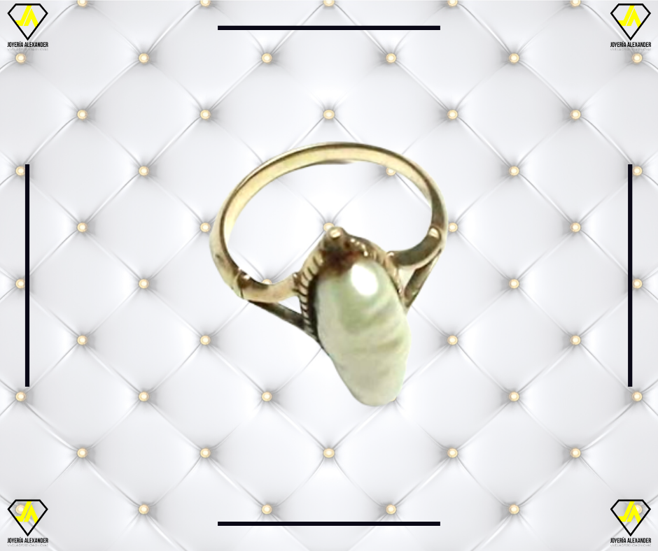 anio4 Anillo con perla