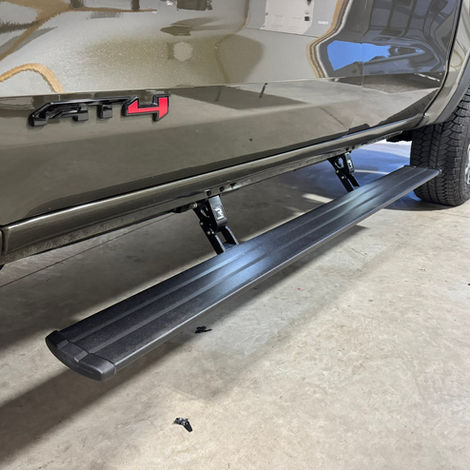 Electric steps, side steps, nerf bars install in Post Falls, Coeur d'Alene, Hayden, Rathdrum, Liberty Lake, Spokane Valley, and surrounding communities.