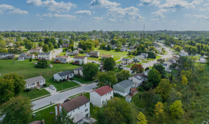 Junkman Removal & Disposal Services truck providing junk removal in Largo, Maryland – residential, commercial, estate, and construction cleanouts.