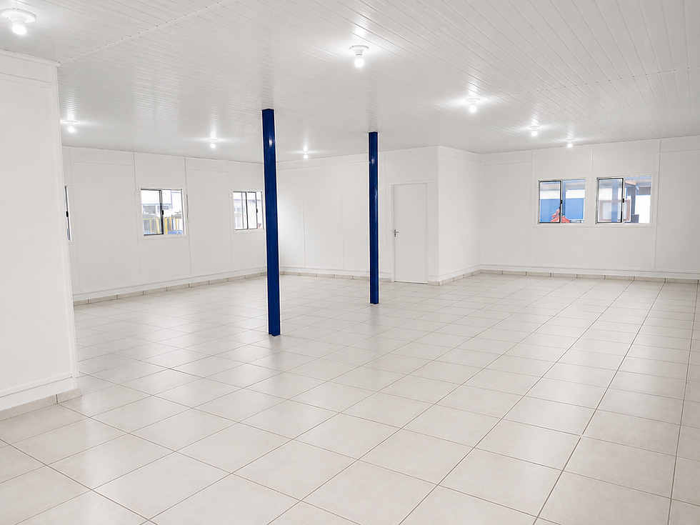“Alojamentos completos da Alpha & Borg Canteiros, projetados para oferecer conforto, segurança e funcionalidade em canteiros de obras, com soluções modulares em madeira tratada que integram dormitórios, refeitórios, vestiários e áreas comuns com eficiência e alto padrão de qualidade.”