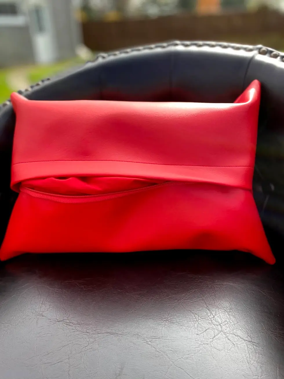 Thumbnail: open_heart_surgery,surgery_recovery,support_pillow,mastectomy_recovery,bariatric_surgery,c-section_recovery,chest_pillow,coug