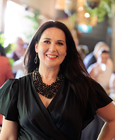 Julia Palmer_Relatus_LR.png