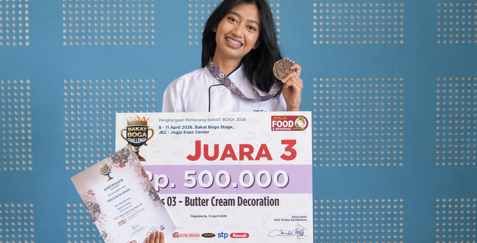 Sages Academy students receiving awards at the 2nd Bakat Boga Challenge 2026 in Yogyakarta.