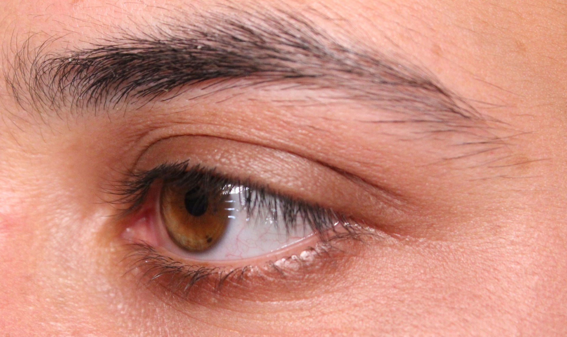 easy 90's eye look