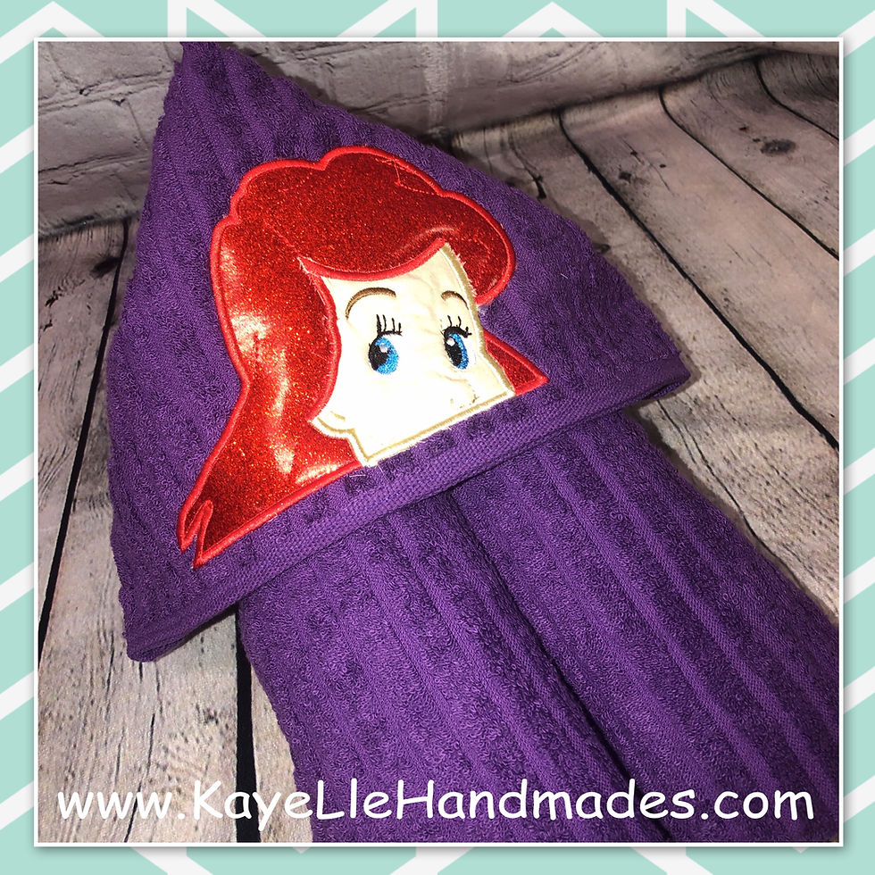 Thumbnail: Embroidered Hooded Towel - Little Mermaid - Ariel