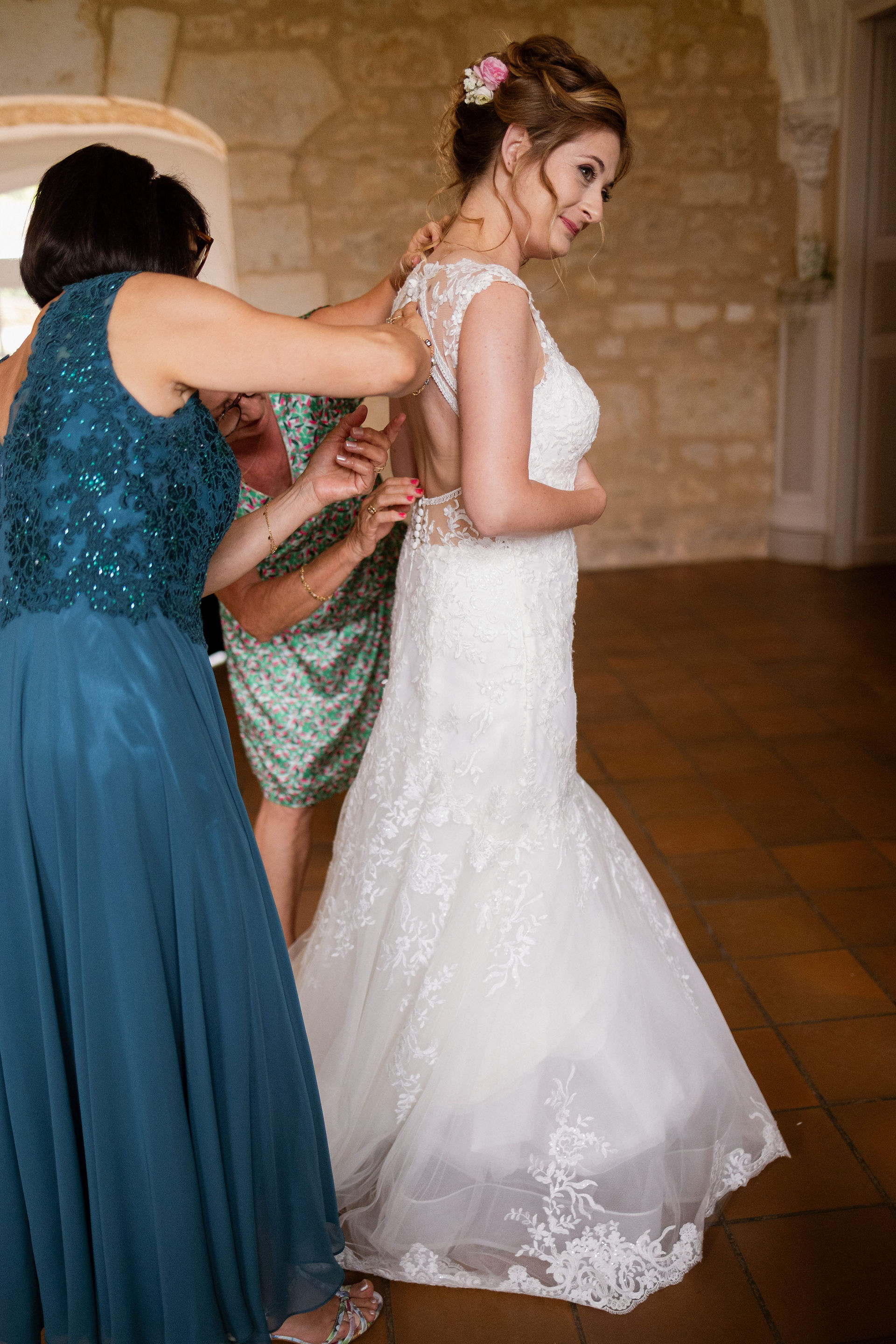 mariage au domaine de l'abbaye du pin à Béruges 86