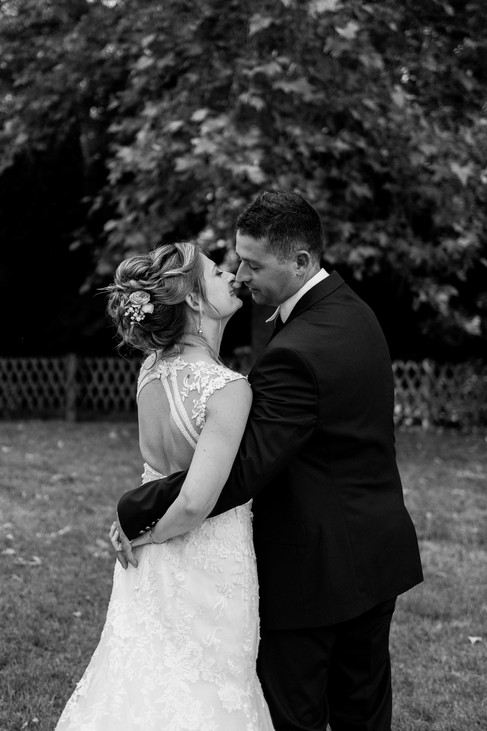 mariage au domaine de l'abbaye du pin à Béruges 86