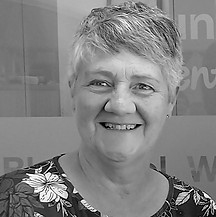 Lynn Saggerson_edited.jpg