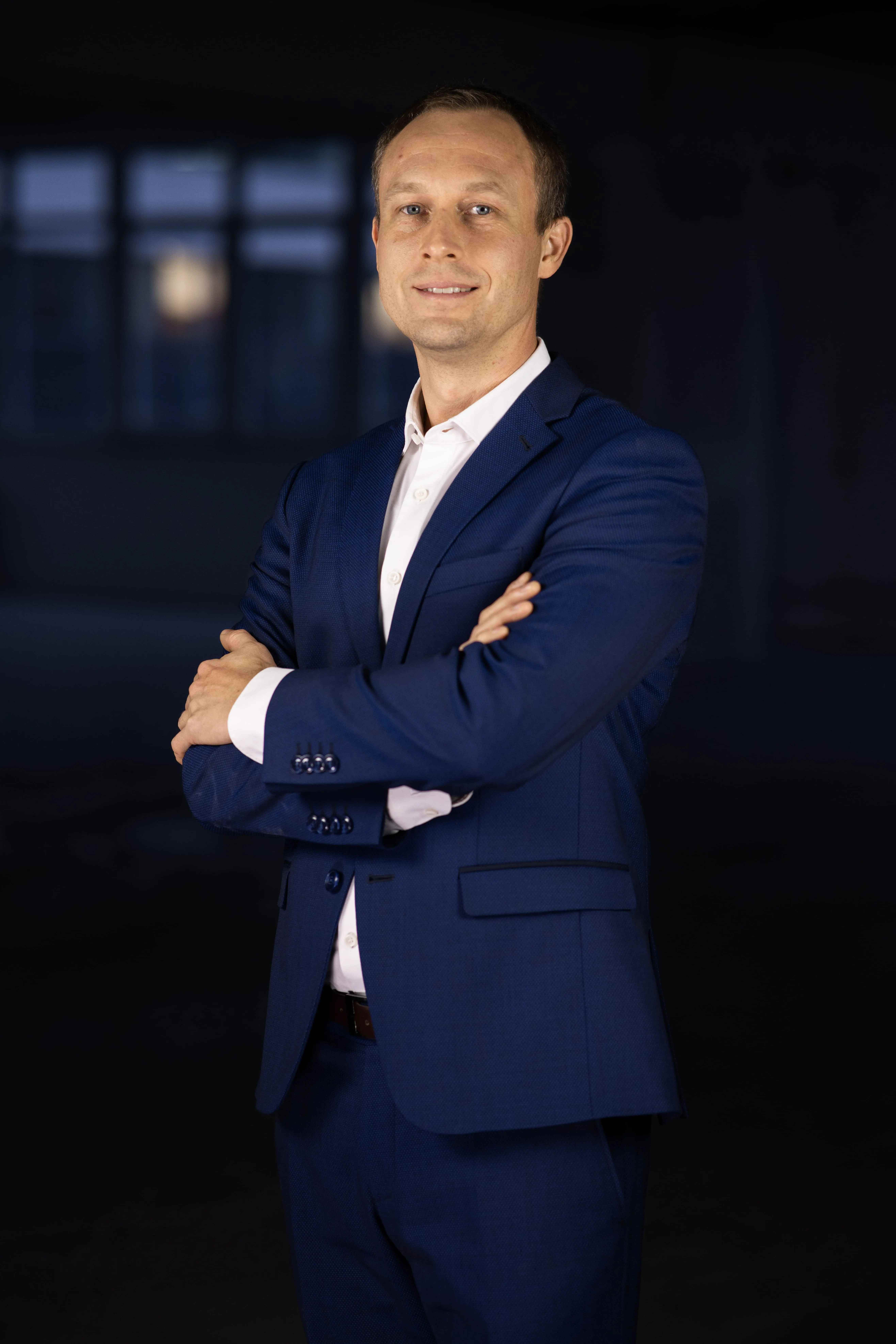 vladimir-psenak-cto_11zon (1).jpg