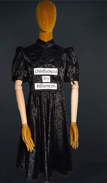 uninfluenced-by-influencers-goth-gress-gothic