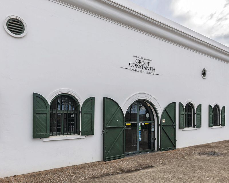 cape-car-tours-cape-town-constantia-wine-and-picnic-tour.gif