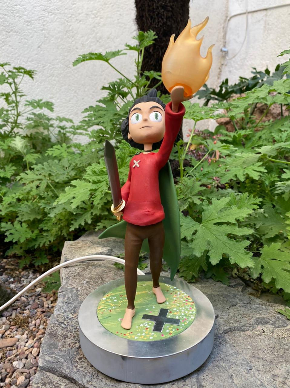 Thumbnail: Lampara de Mateo - Led - Personaje del videojuego "The Last Fire"