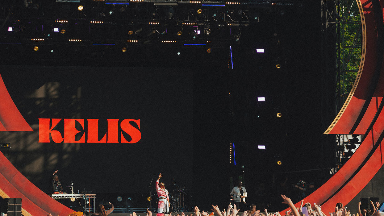 Crowd watching Kelis on the Love Saves stage in the day
