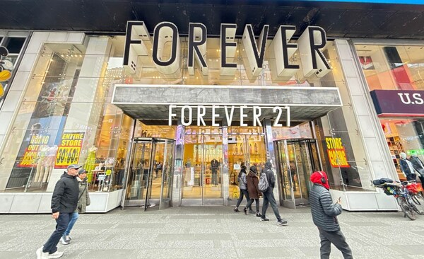 FOREVER 21 GOING-OUT-OF-BUSINESS SALES