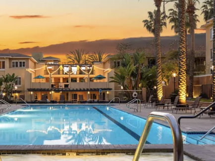 從“智能公寓”到監控風暴：加州租客控訴房東強裝智能系統引發隱私危機