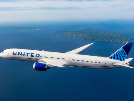 United Airline Flight in Air