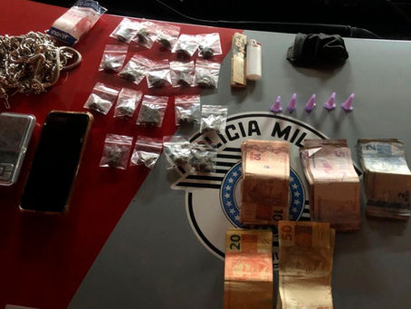 Drogas são encontradas com casal no bairro Mario Marconi em Jardinópolis