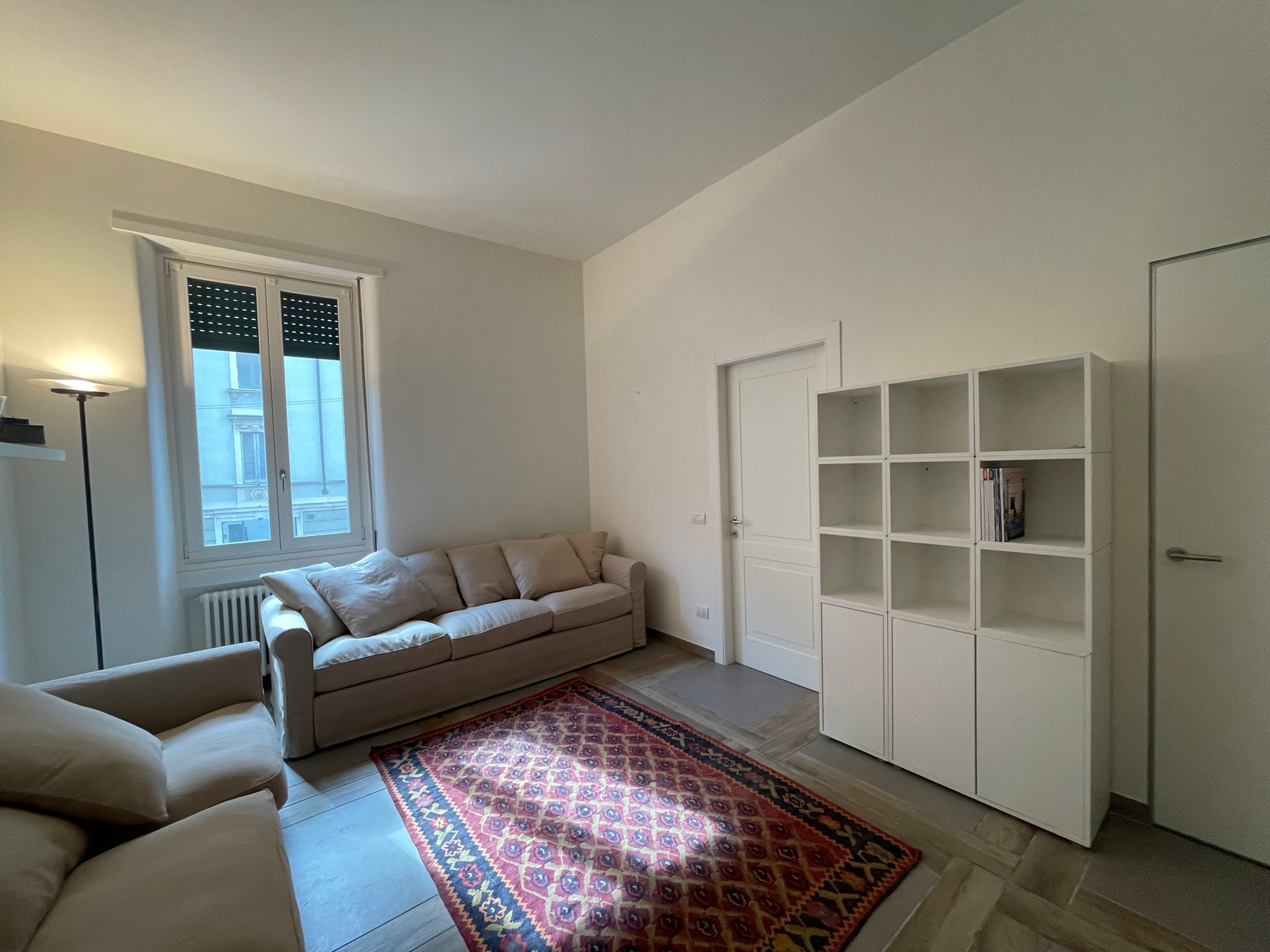 Trilocale con terrazzo via Mosè Bianchi 18, Milano