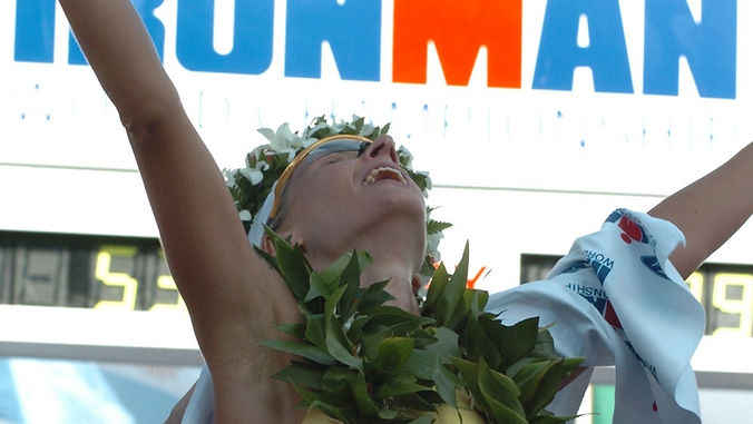 Glücklich und erfolgreich deine ganz persönlichen privaten oder sportlichen Ziele feiern? Nutze dazu unsere langjährige Erfahrung um dein volles Potential auszuschöpfen! Kommenden Samstag 3.12. findet das letzte Seminar der erfolgreichen Seminarreihe von Toni Hasler statt. Nimm dir die Zeit und nutze die einmalige Change dich auf deine privaten Ziele oder die Wettkampfsaison 2023 vorzubereiten. „Der Sieg findet im Kopf statt“ - dieses Seminar ist der Schlüssel zu deinem Erfolg! Sichere dir per Email office@toni-hasler.ch oder über den Button auf unserer Homepage deinen Platz im Seminar „Der Sieg findet im Kopf statt“, wir freuen uns auf Dich Toni Hasler und Natascha Badmann