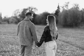 Detailaufnahme eines Paares beim Fotoshooting im Weserbergland.