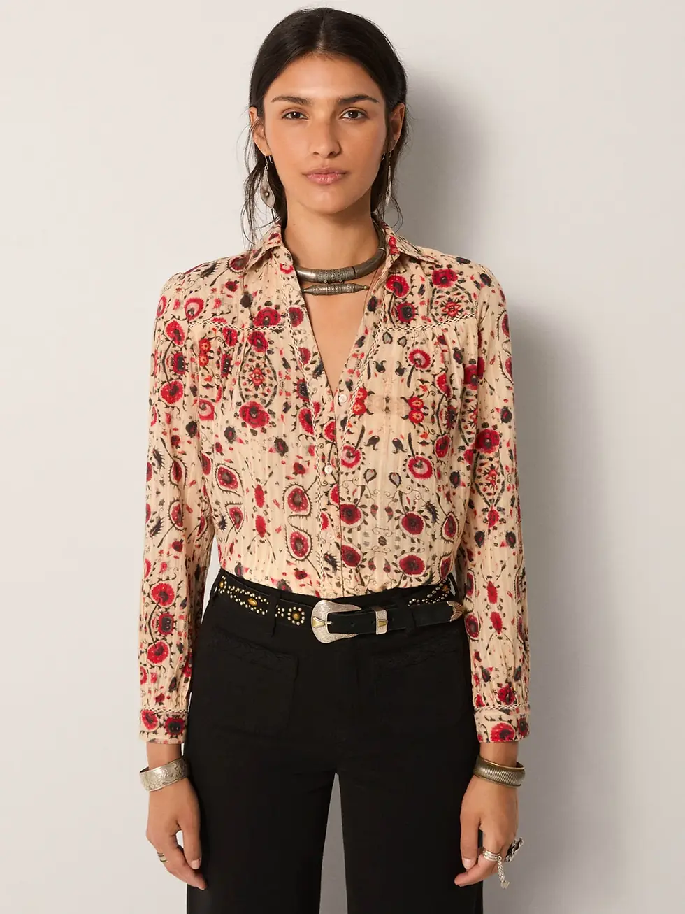 Femme hyppie chic