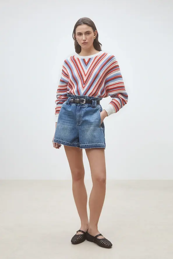 Miniature : Look femme short et pull