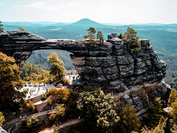 Značení nové přeshraniční stezky mezi Saským a Českým Švýcarskem je hotové