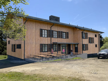 A mountain hut will start serving in Čerchov