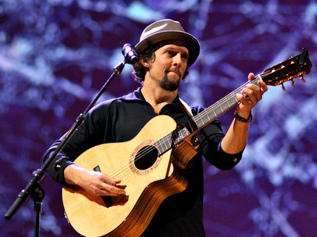 Singer, guitarist and composer Jason Mraz will return to Prague today for a concert