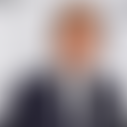 Zemřel italský módní král Valentino Garavani