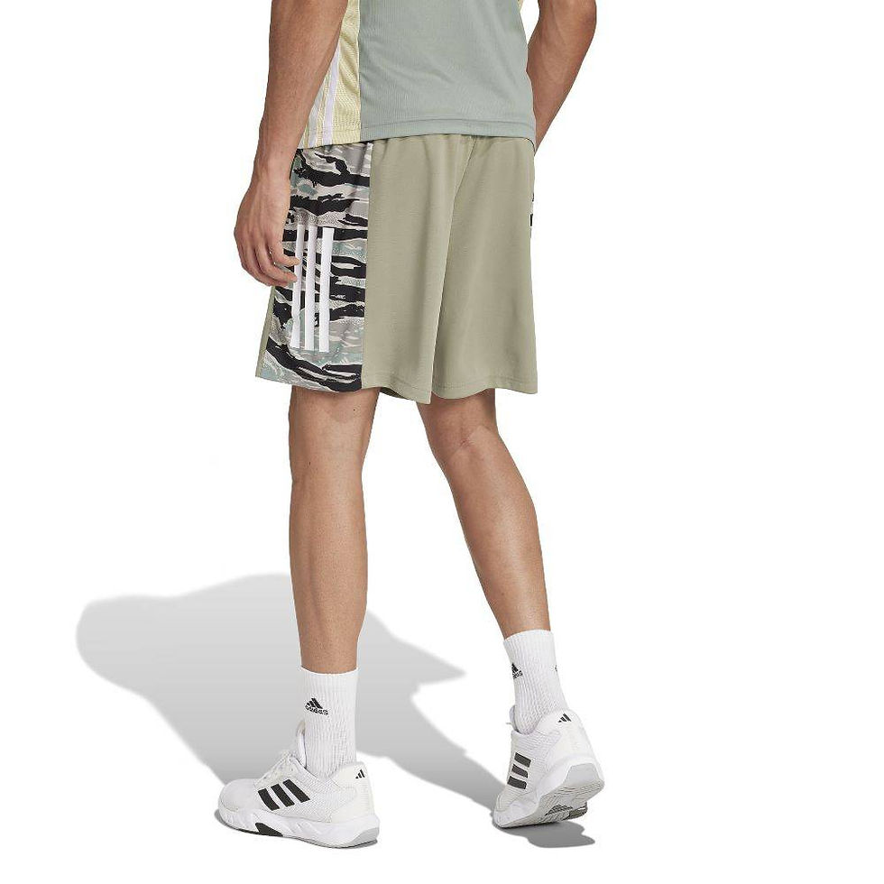 Thumbnail: Adidas set of top and shorts