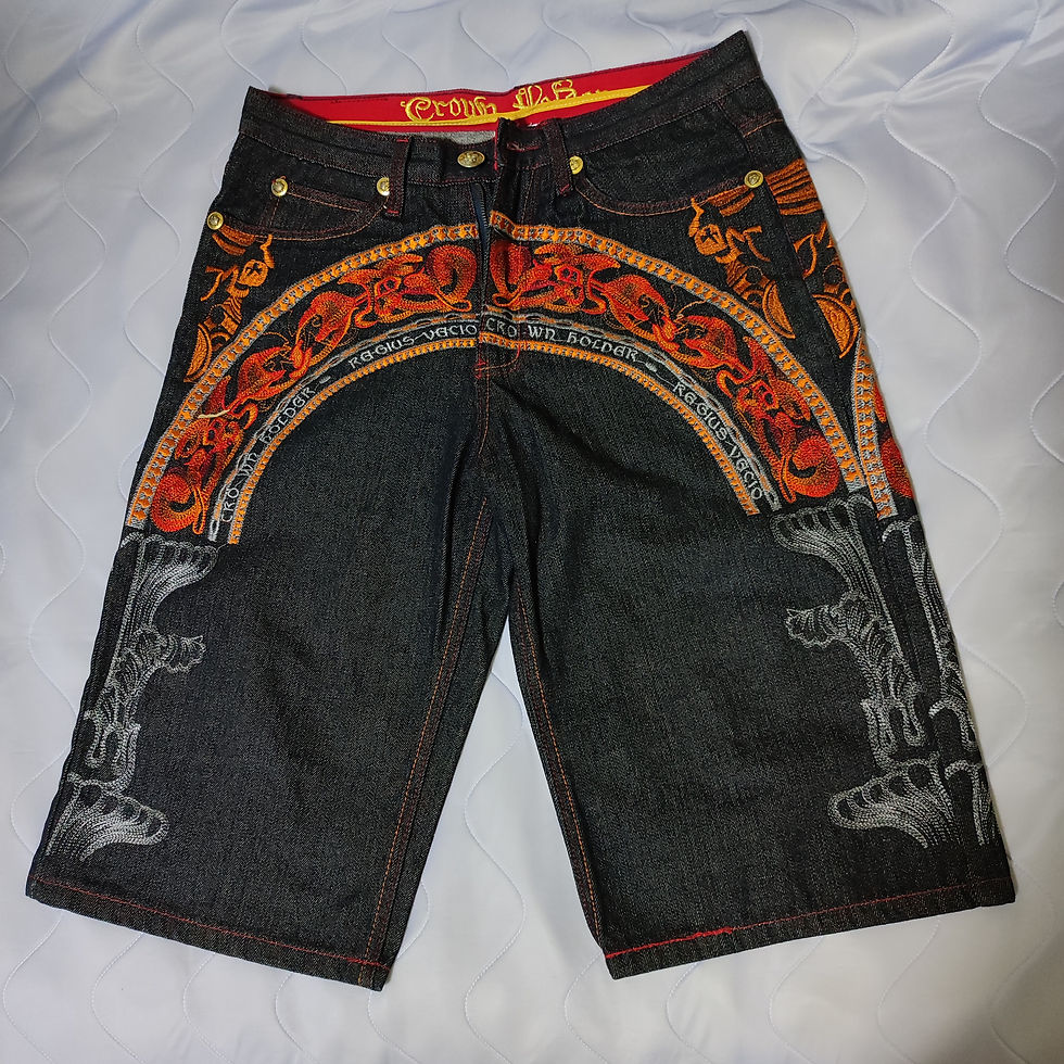 Thumbnail: Crown Holder Denim Shorts Embroidered.