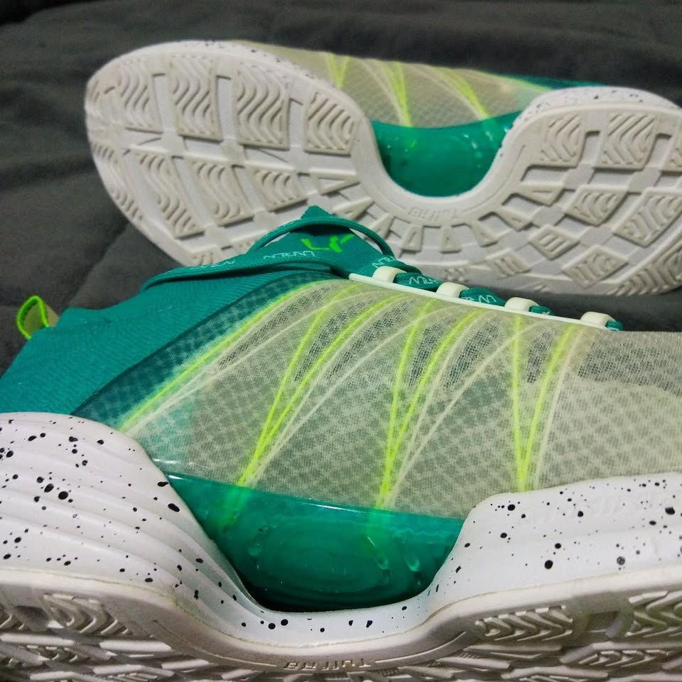Thumbnail: Li-Ning cloud running trainers.