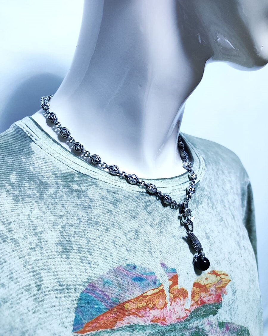 Thumbnail: Lord Camelot Silver Garnet Necklace