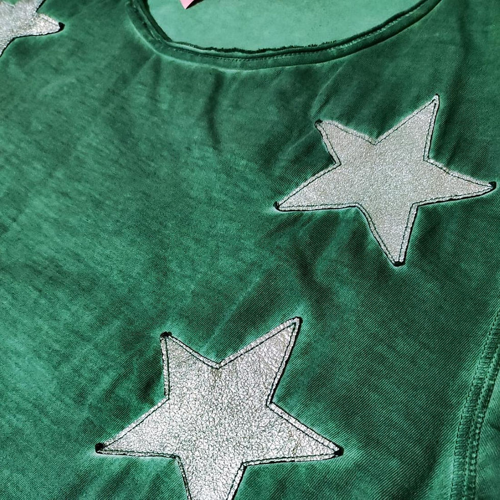 Thumbnail: Giorgio Brato t-shirt with leather stars size XL like L