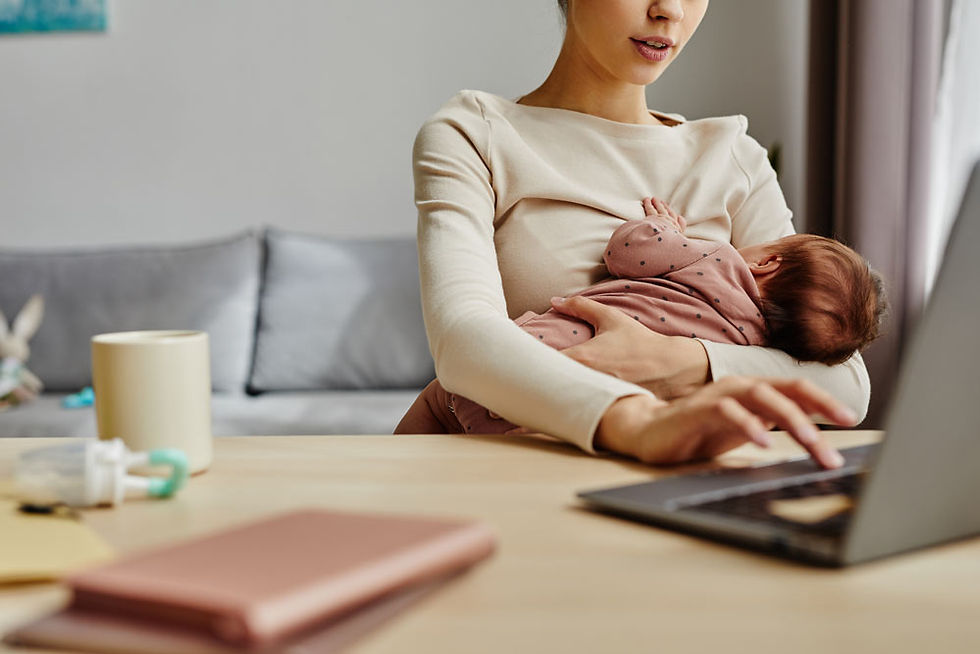 Woman and her baby working with a virtual lactation consultant in Phoenix, Arizona.
